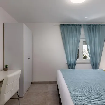 Apartament Moderne In Mit Schoener Terrasse By Interhome Crikvenica