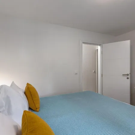 Moderne In Mit Schoener Terrasse By Interhome Apartament