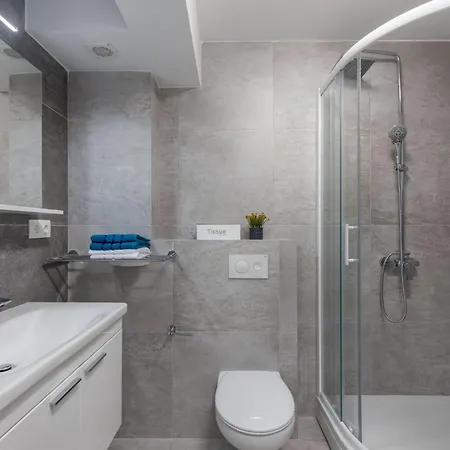 Moderne In Crikvenica Mit Schoener Terrasse By Interhome شقة *