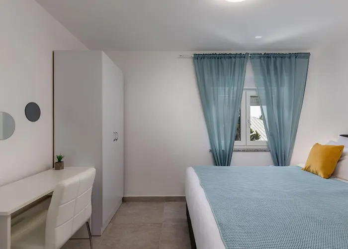 شقة Moderne In Crikvenica Mit Schoener Terrasse By Interhome تْسْغيكفانِتْسا